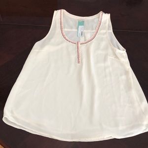 Off white sleeveless top